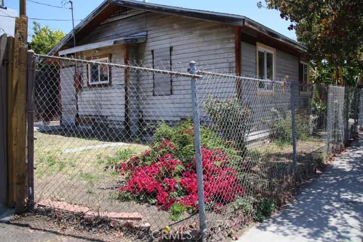 1301 N Mccadden Place Property Photo 59