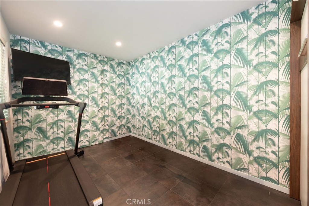 15626 Royal Ridge Property Photo 18