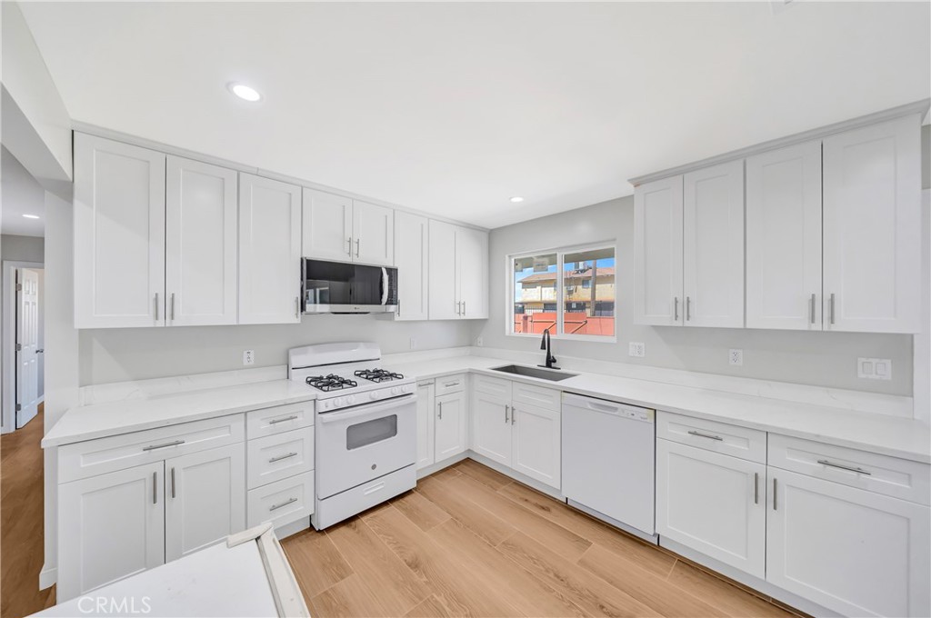 45514 11th Street W Property Photo 12