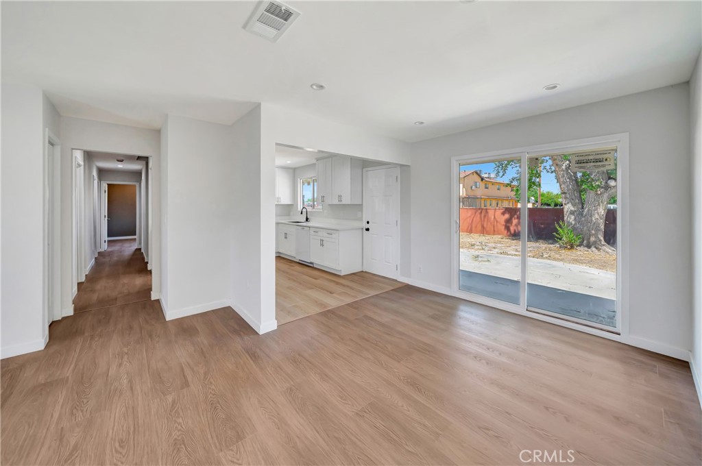 45514 11th Street W Property Photo 13