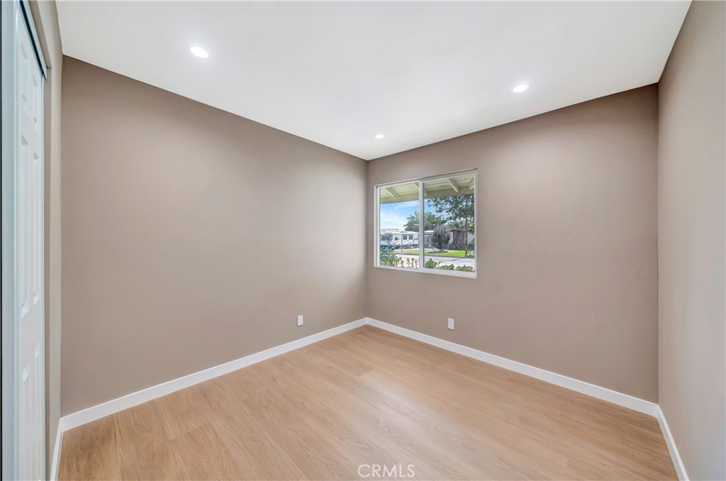 45514 11th Street W Property Photo 23