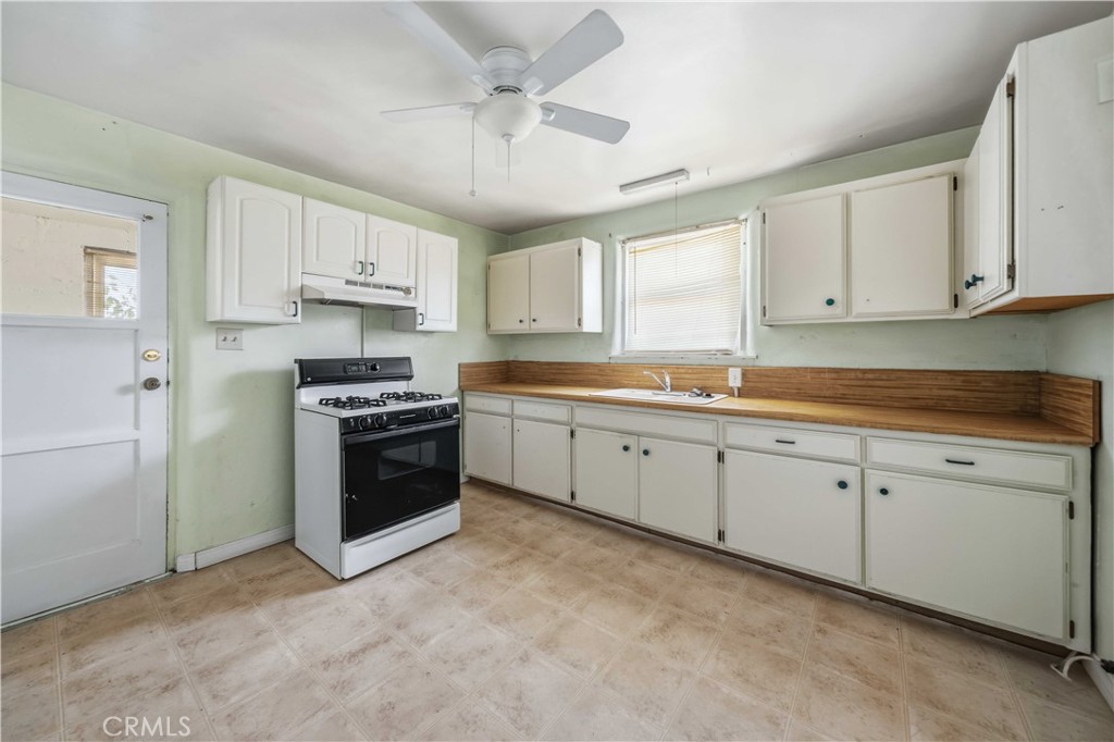 26849 Nichols Street Property Photo 15