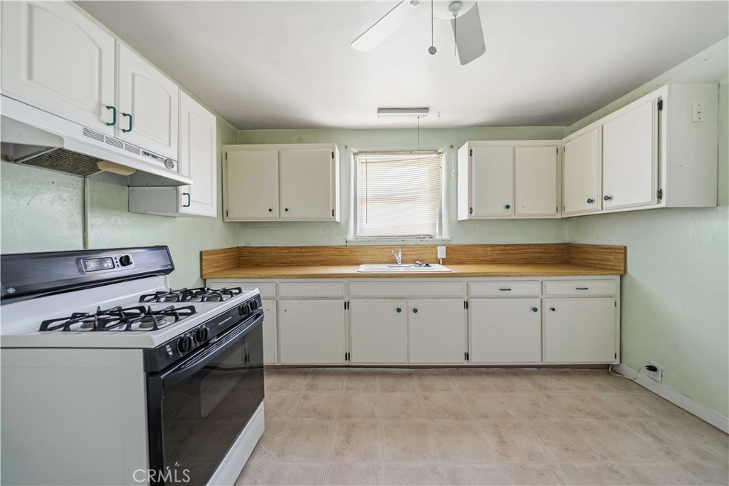 26849 Nichols Street Property Photo 16
