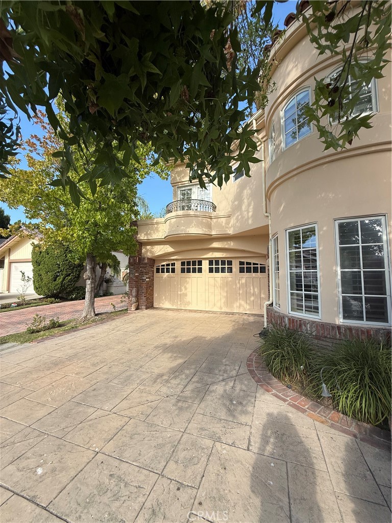 1284 Westwind Property Photo 12