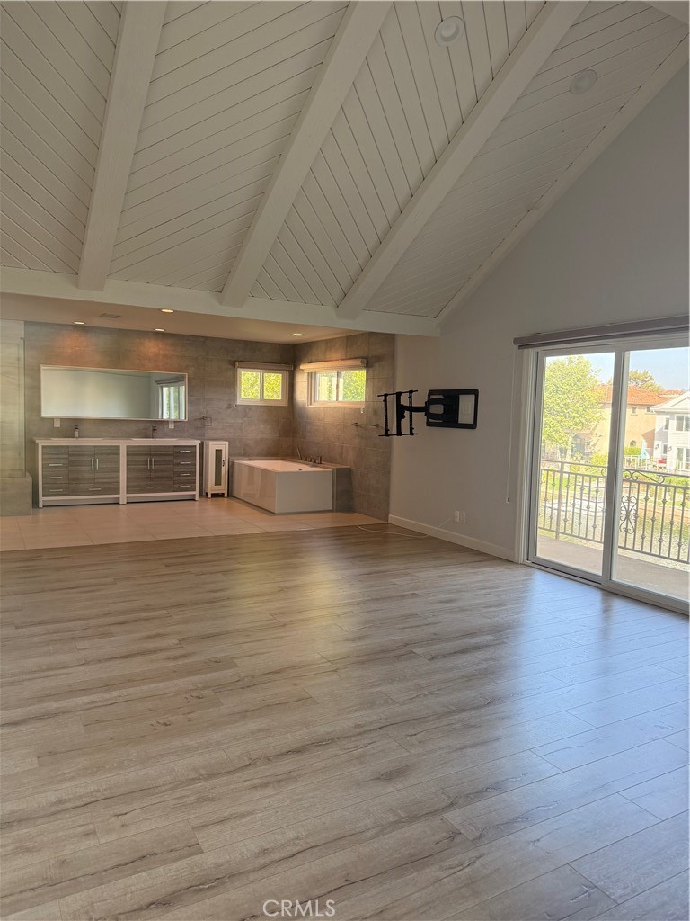 1284 Westwind Property Photo 23