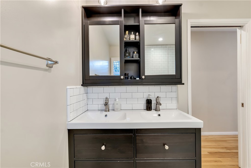 6458 Hanna Property Photo 12