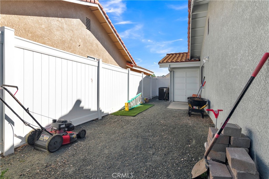 1806 Rambouillet Property Photo 36