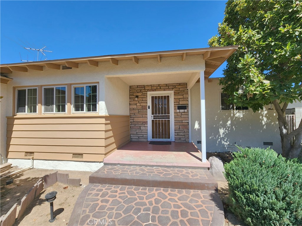9956 Gaviota Avenue Property Photo 5