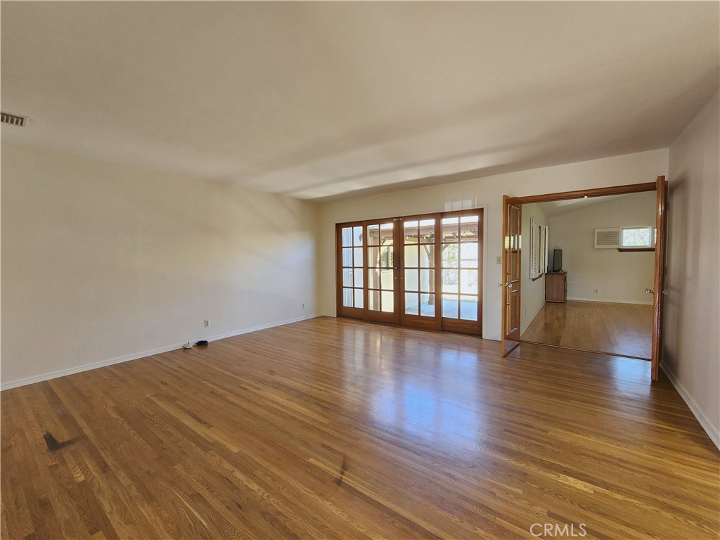 9956 Gaviota Avenue Property Photo 7