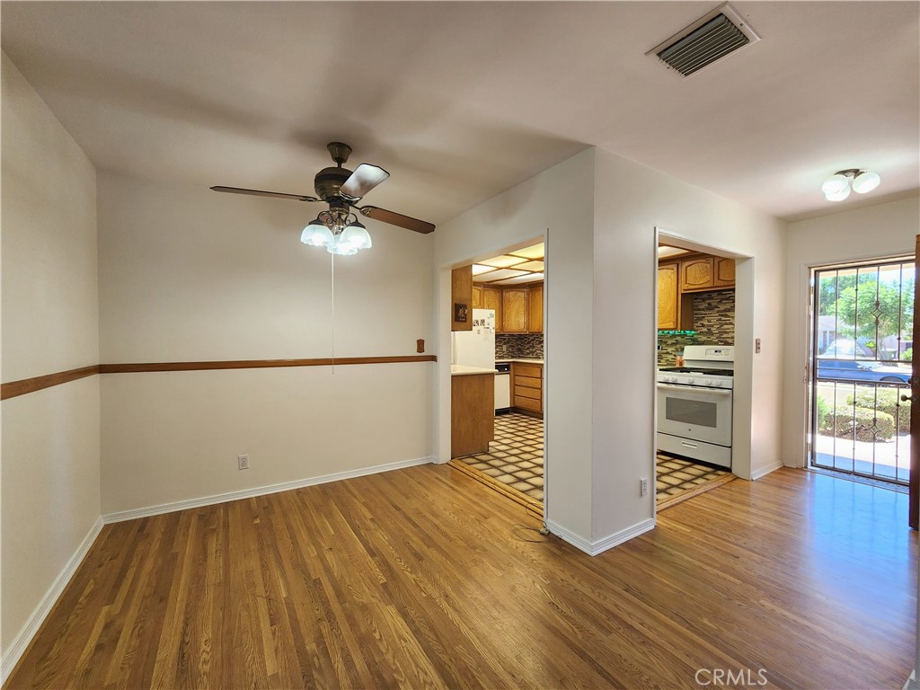 9956 Gaviota Avenue Property Photo 11
