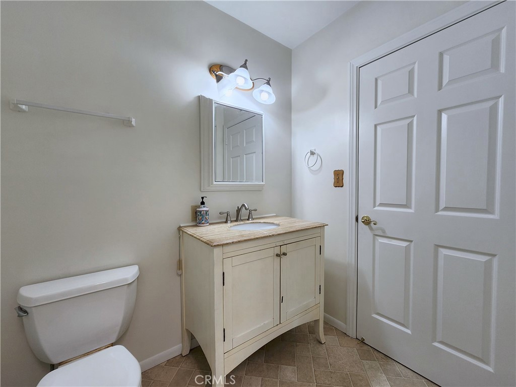 9956 Gaviota Avenue Property Photo 15