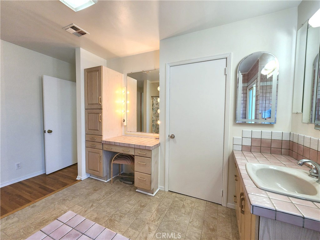 9956 Gaviota Avenue Property Photo 26