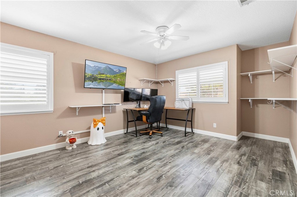 42443 Breeze Property Photo 37