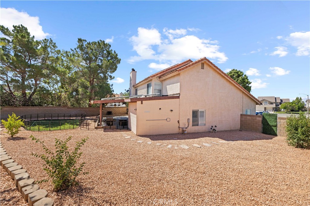 42443 Breeze Property Photo 52