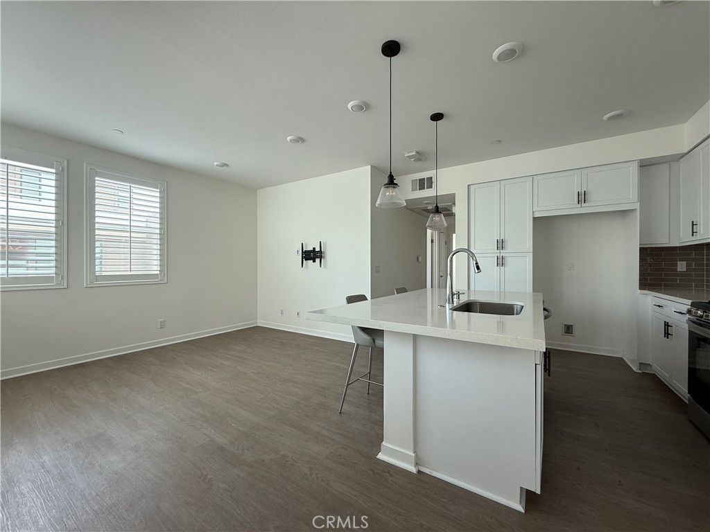 9618 Nova Property Photo 6