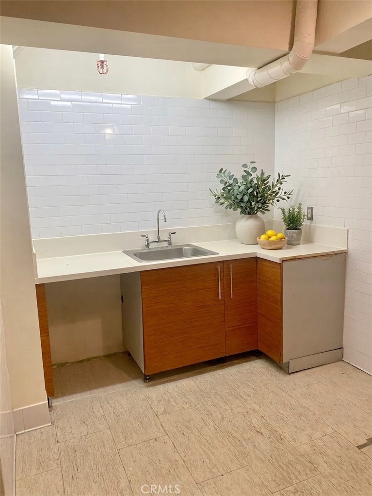 600 S Spring R109 Property Photo 5