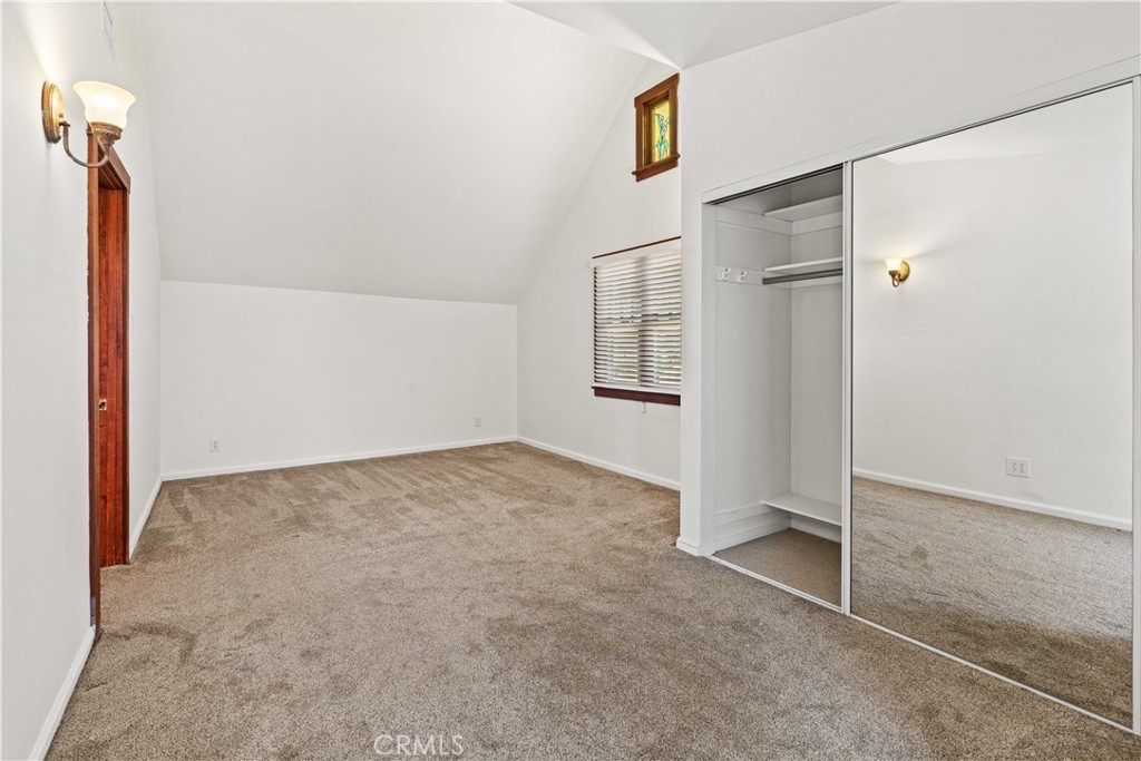 4040 East Boulevard Property Photo 25