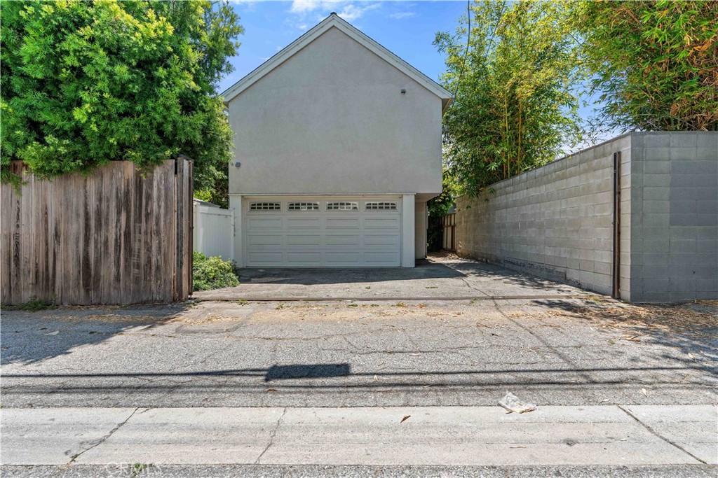 4040 East Boulevard Property Photo 57