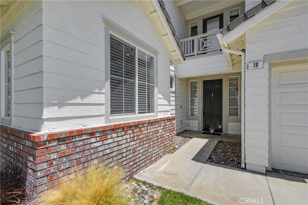 18 Lyon Ridge Property Photo 3