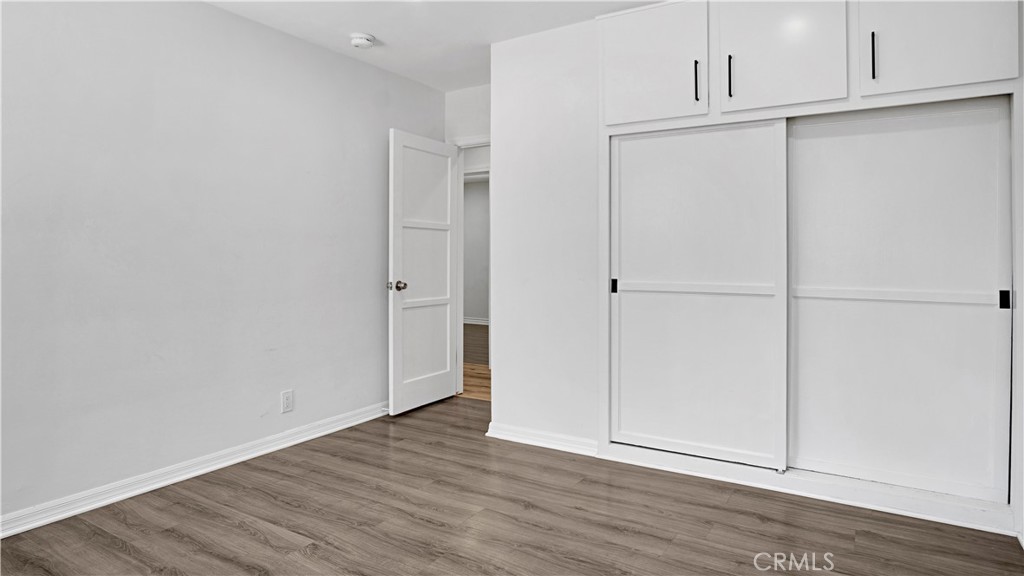 7032 Penfield Property Photo 15