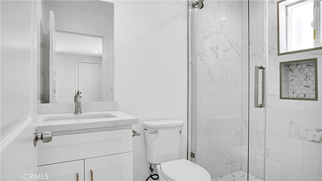 7032 Penfield Property Photo 36