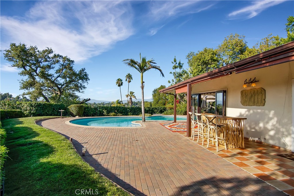 3701 Royal Meadow Property Photo 5