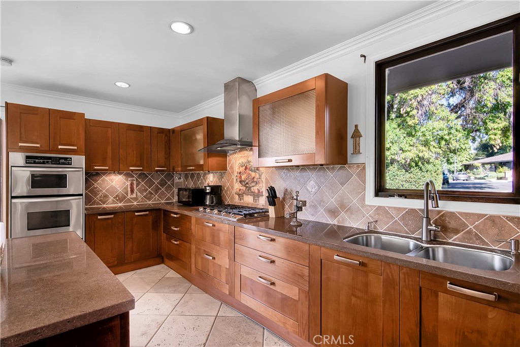 3701 Royal Meadow Property Photo 12