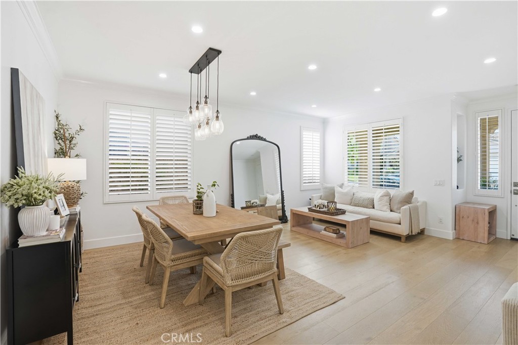 24051 Via Cresta Property Photo 4