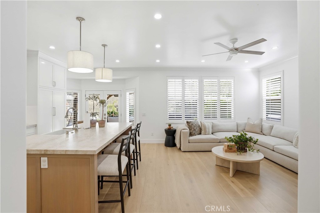 24051 Via Cresta Property Photo 5