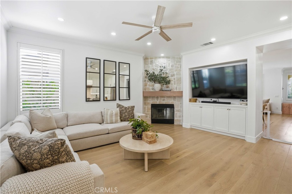 24051 Via Cresta Property Photo 9