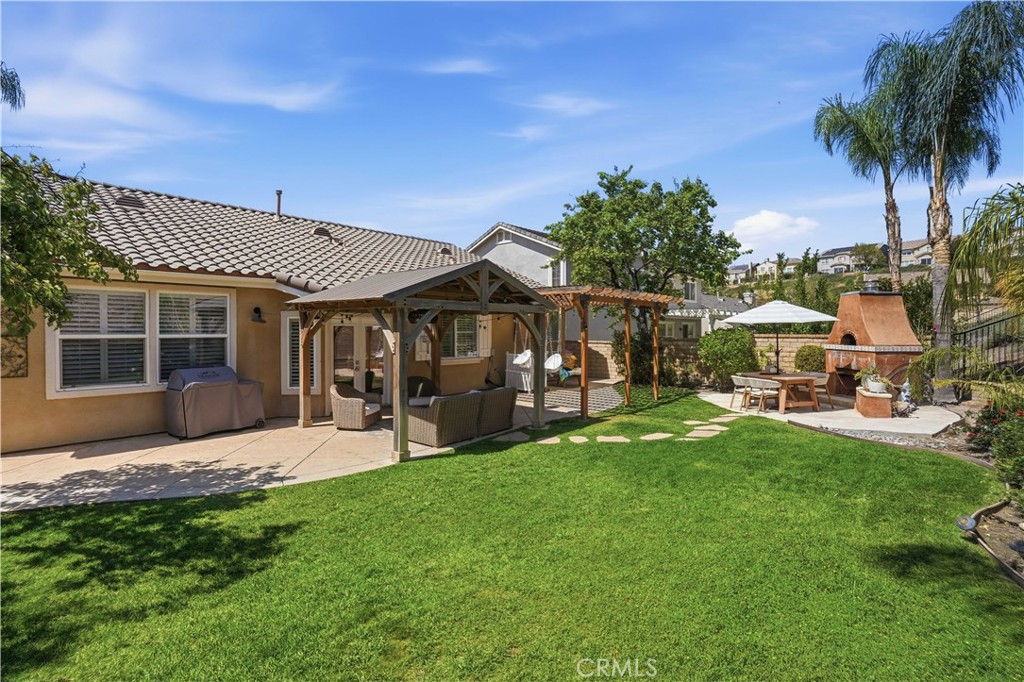 24051 Via Cresta Property Photo 18