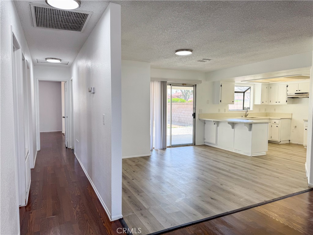 1040 Chagal Property Photo 4