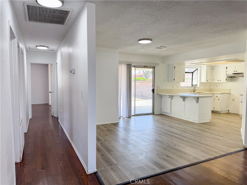 1040 Chagal Property Photo 4