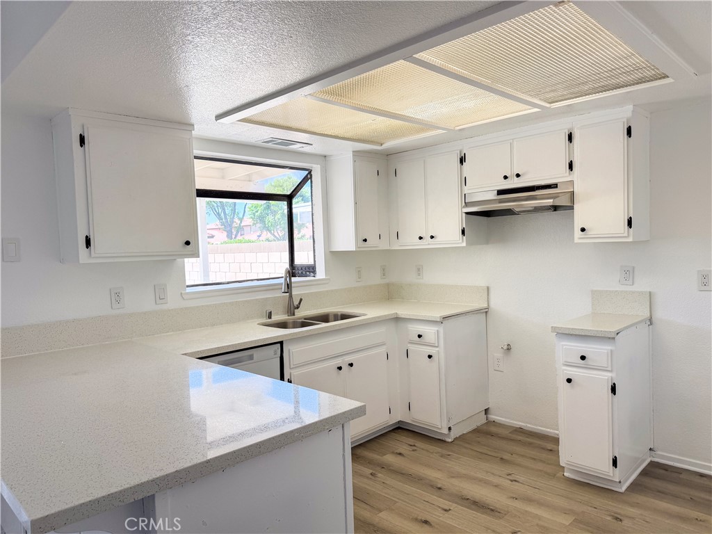 1040 Chagal Property Photo 7