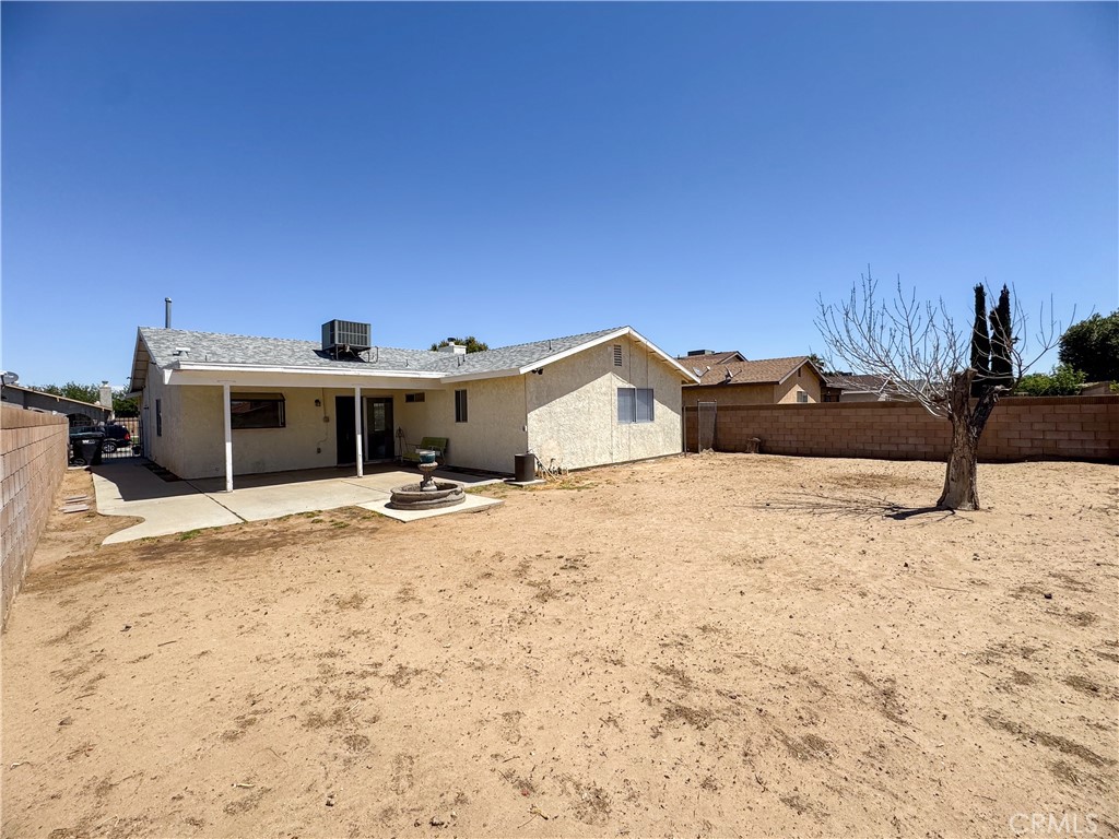 1040 Chagal Property Photo 15