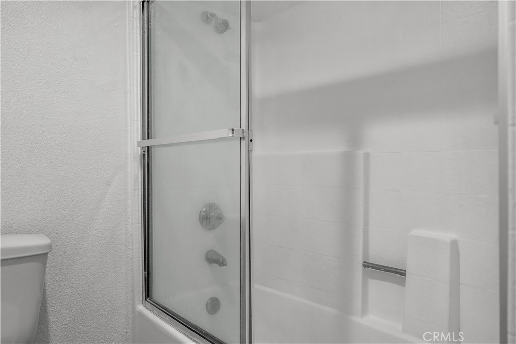 5500 Owensmouth Avenue 228 Property Photo 13