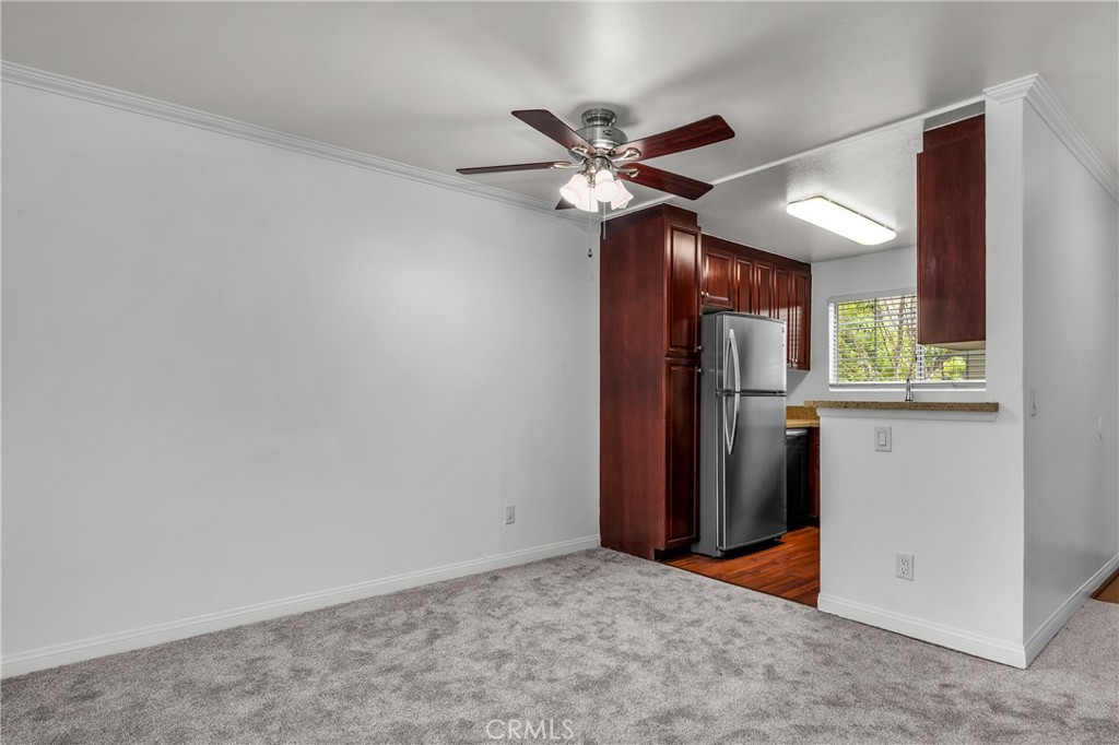 5500 Owensmouth Avenue 228 Property Photo 28