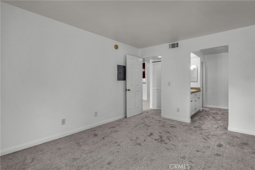 5500 Owensmouth Avenue 228 Property Photo 29