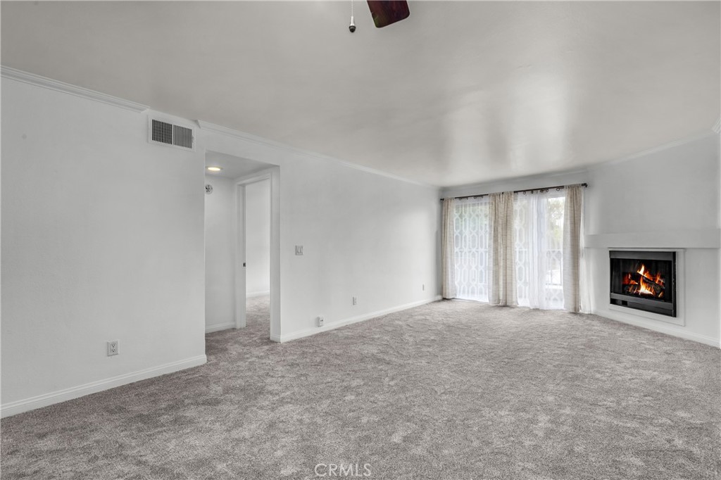 5500 Owensmouth Avenue 228 Property Photo 31
