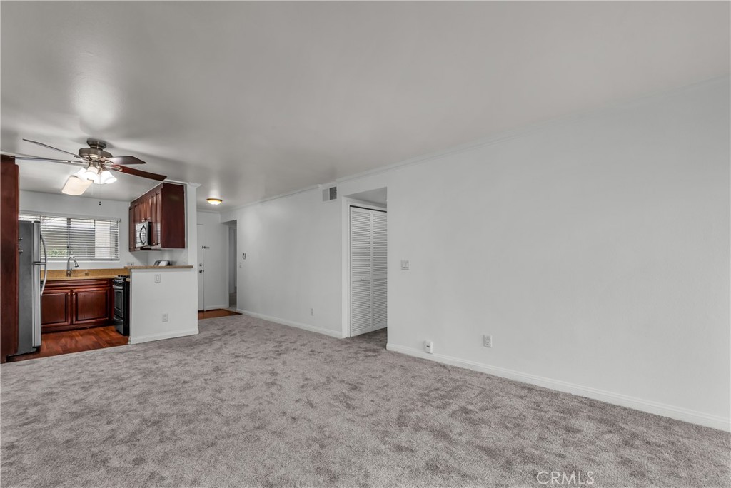 5500 Owensmouth Avenue 228 Property Photo 33