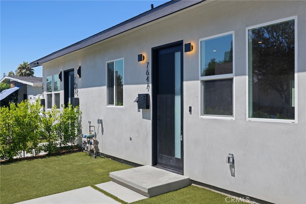 7647 Melvin Avenue Property Photo 2