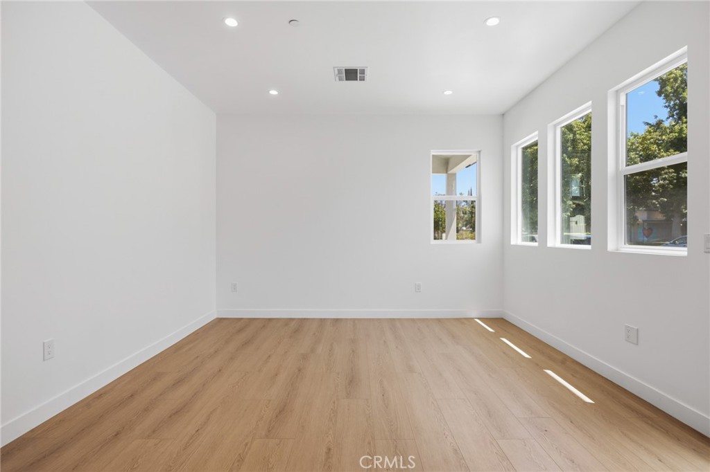 7647 Melvin Avenue Property Photo 7