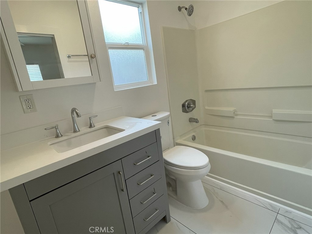1640 Sherman 8 Property Photo 16