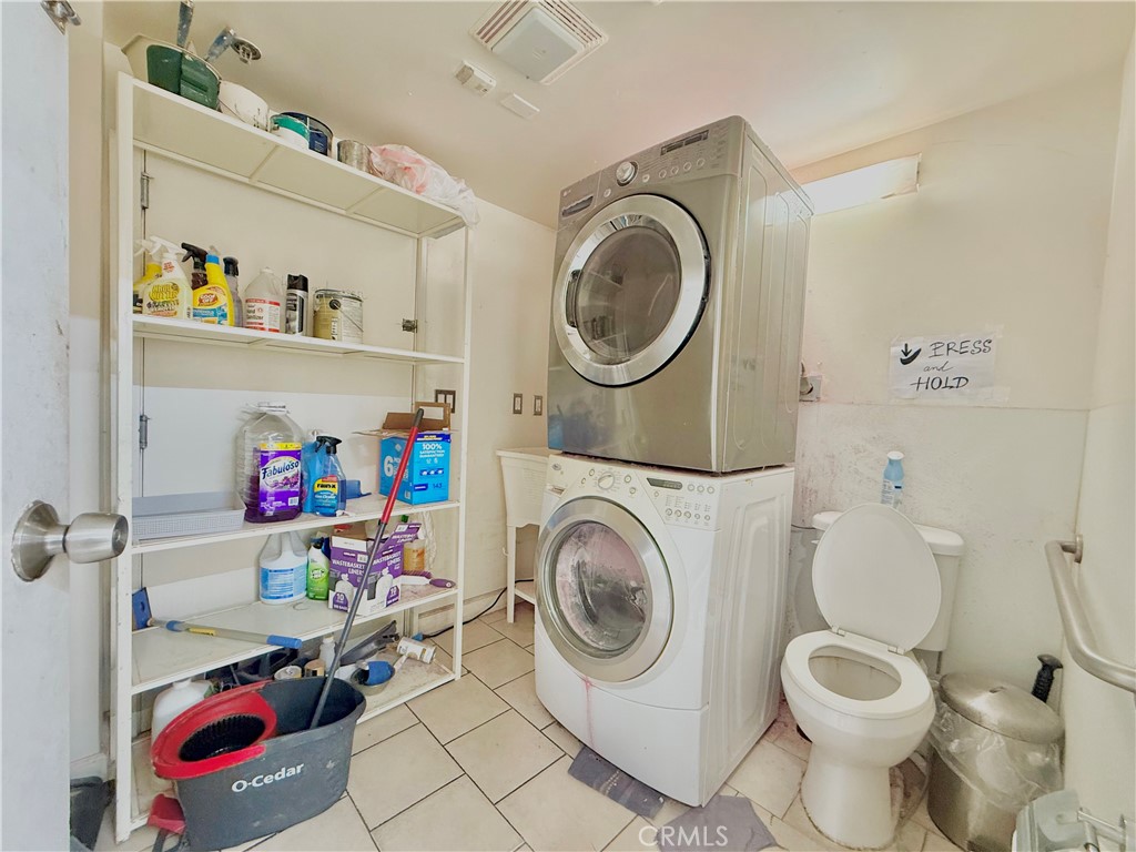 111 W 7th R7 Property Photo 12