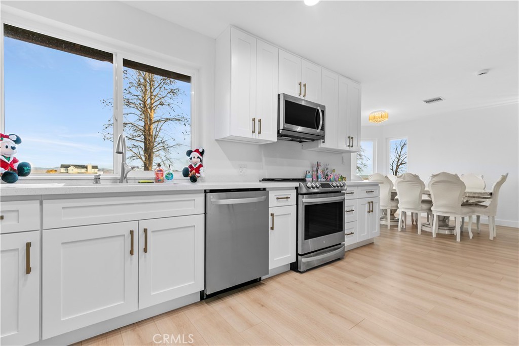 6532 Birch Street Property Photo 12