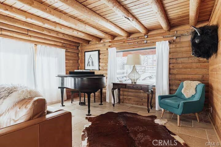 1091 Club View Property Photo 5