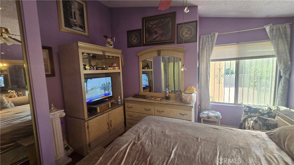 37023 29th E Property Photo 24