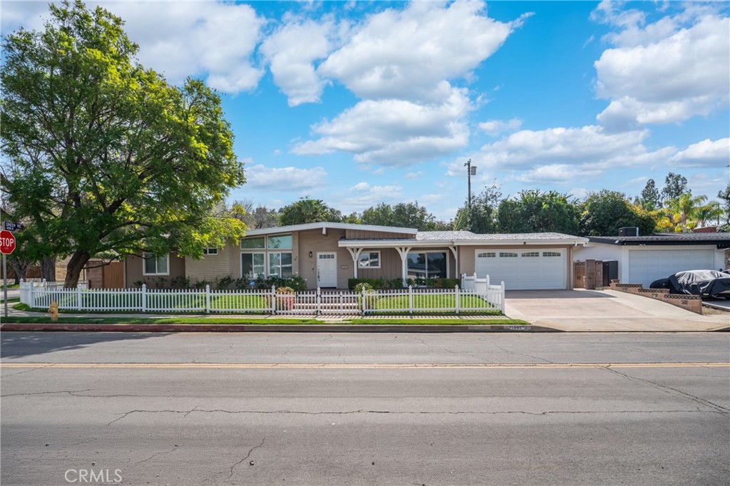 23000 Brenford Property Photo 35