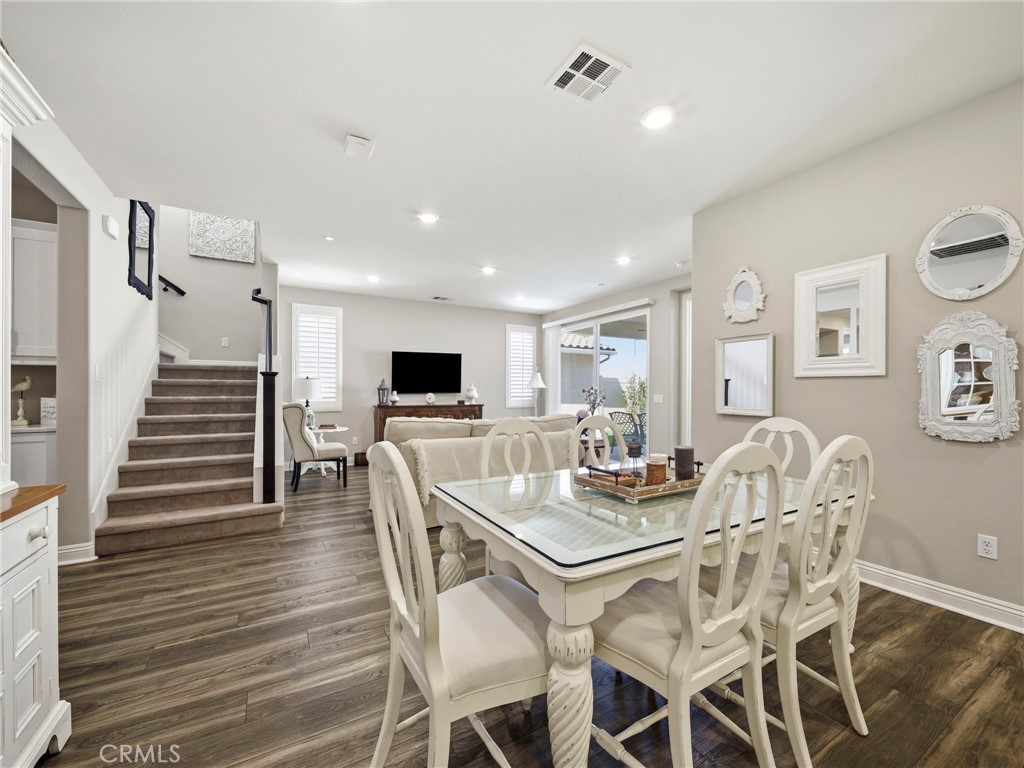 20558 Martingale Property Photo 20