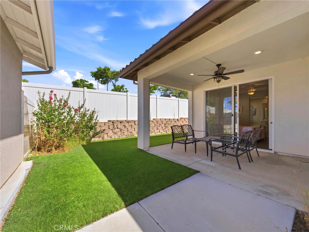20558 Martingale Property Photo 25